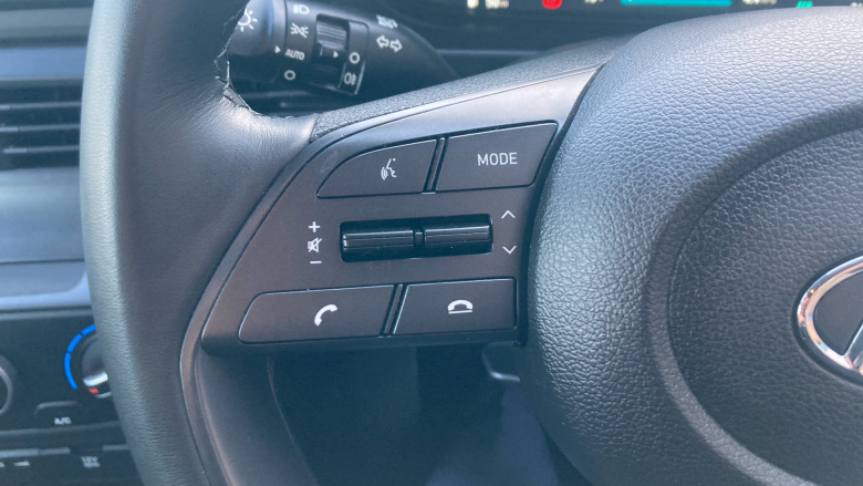 Hyundai BAYON 1.0 TGDi 48V MHEV SE Connect 5dr Petrol Hatchback